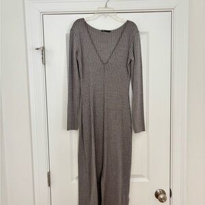 Zara Ribbed V-Neck Long Sleeve Knit Dress - Gray
